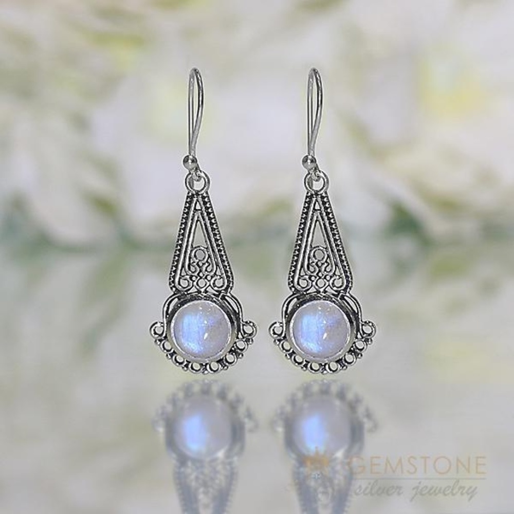 Moonstone Earring - Fond Desire